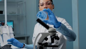 Laboratorio Local o uno con Presencia Nacional ¿Cuál es la Mejor Elección para tu Empresa? - Laboratorio Proquimed